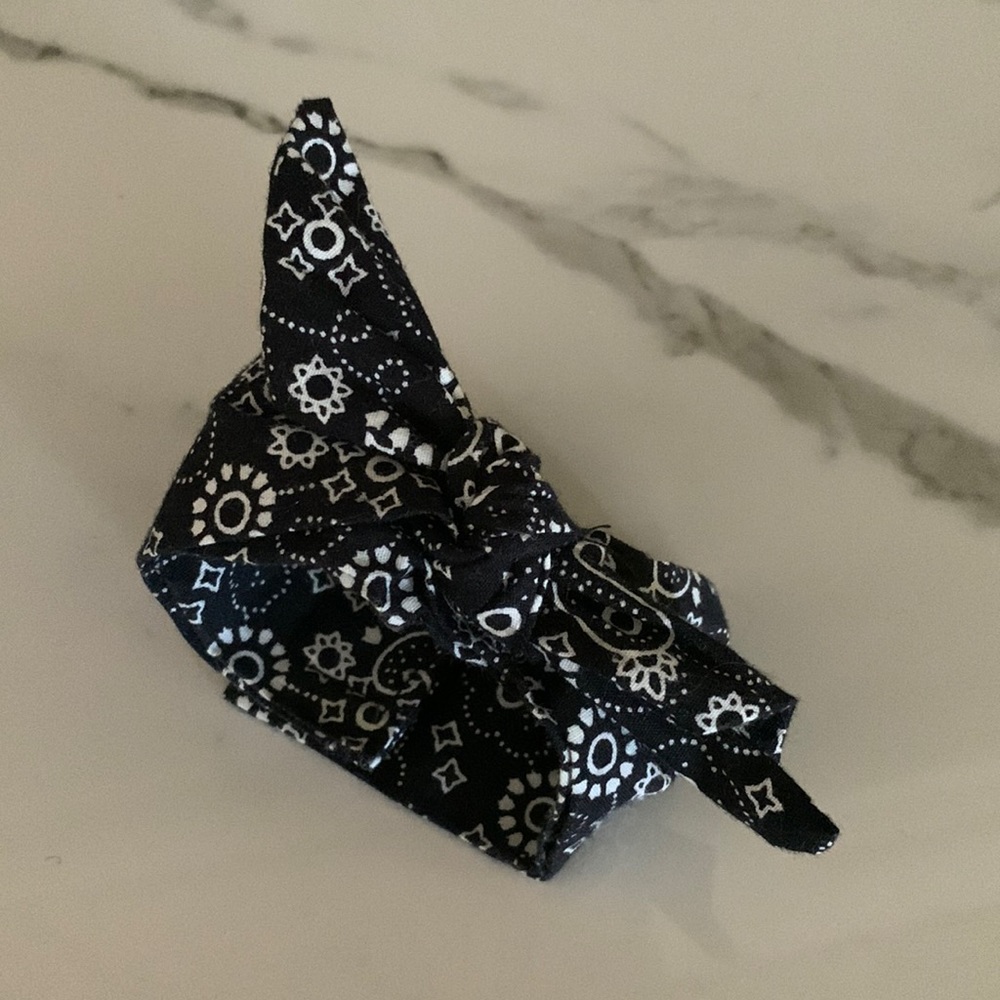 Bandanna bracelet